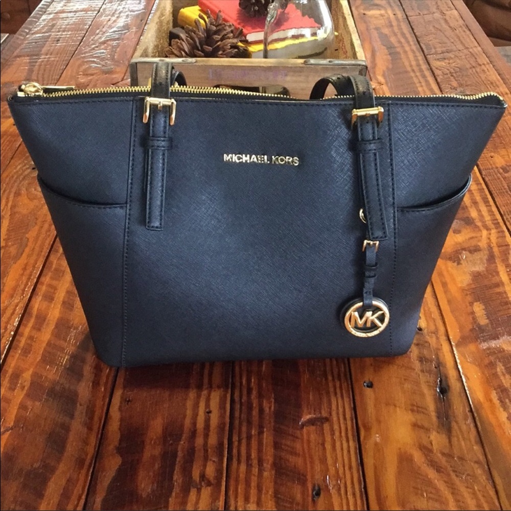 Micheal Kors tote